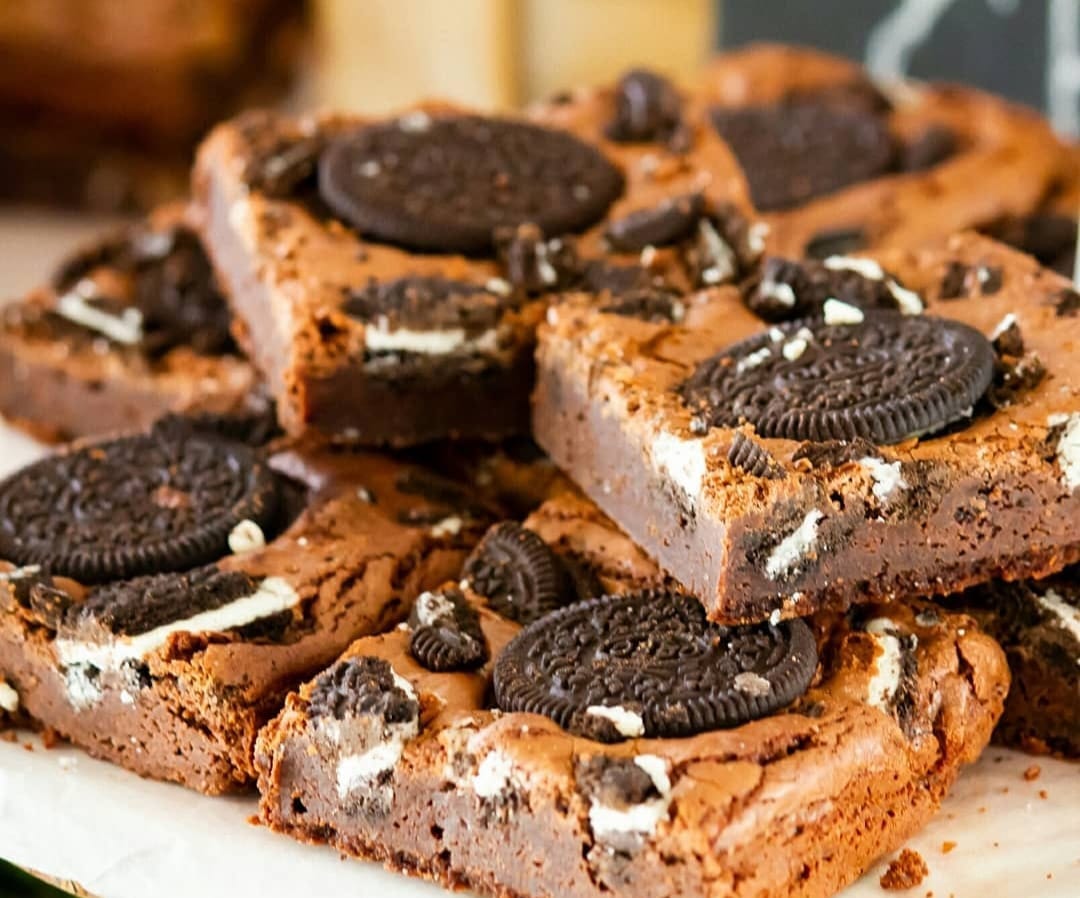 Gourmet Lindt Chocolate Brownies | t.spn Artisan Bakery